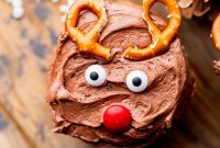 Christmas Reindeer Cupcakes Recipe for Holiday Parties