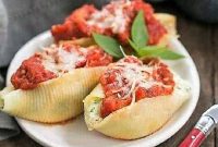 Baked Ricotta and Spinach Stuffed Pasta Shells
