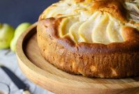 Classic Italian Pear Cake Recipe