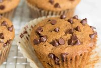 Bakery-Style Pumpkin Chocolate Chip Muffins