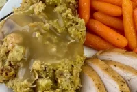 Farmhouse-Style Crock Pot Dressing Recipe