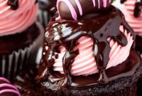 Chocolate-Covered Strawberry Cupcakes Recipe