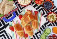 5-Minute Picnic with Brioche Pasquier Pain au Lait