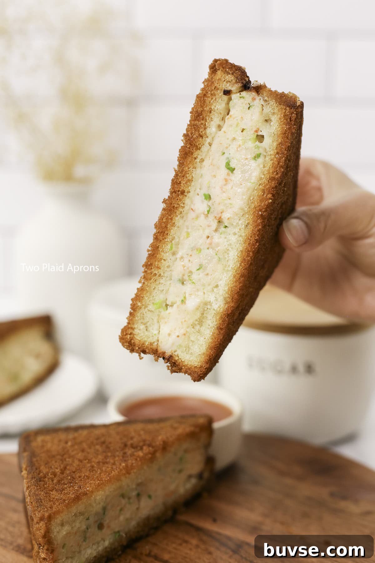 Finished shrimp toast