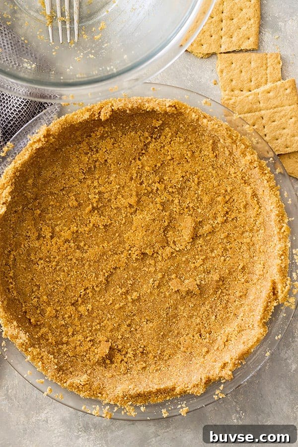 Pantry Recipes: Creative Shelf Cooking with Staples 69 This simple Homemade Graham Cracker Crust is a great alternative to those store bought crusts. It is easy to make and tastes a whole lot better!