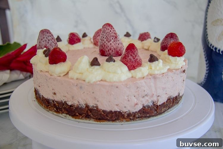 easy no bake cheesecake with strawberries