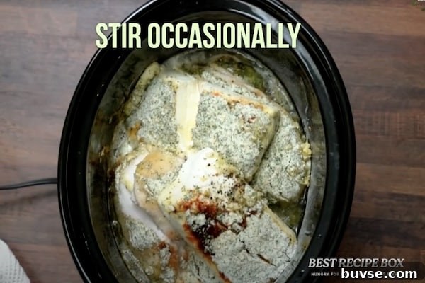 Cooking creamy garlic chicken in slow cooker