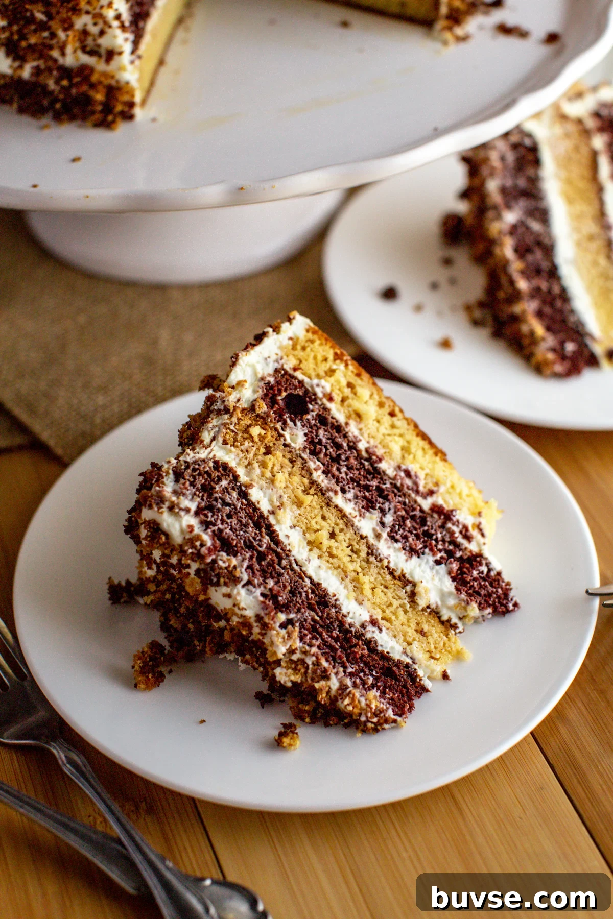 Russian sour cream cake called Smetannik