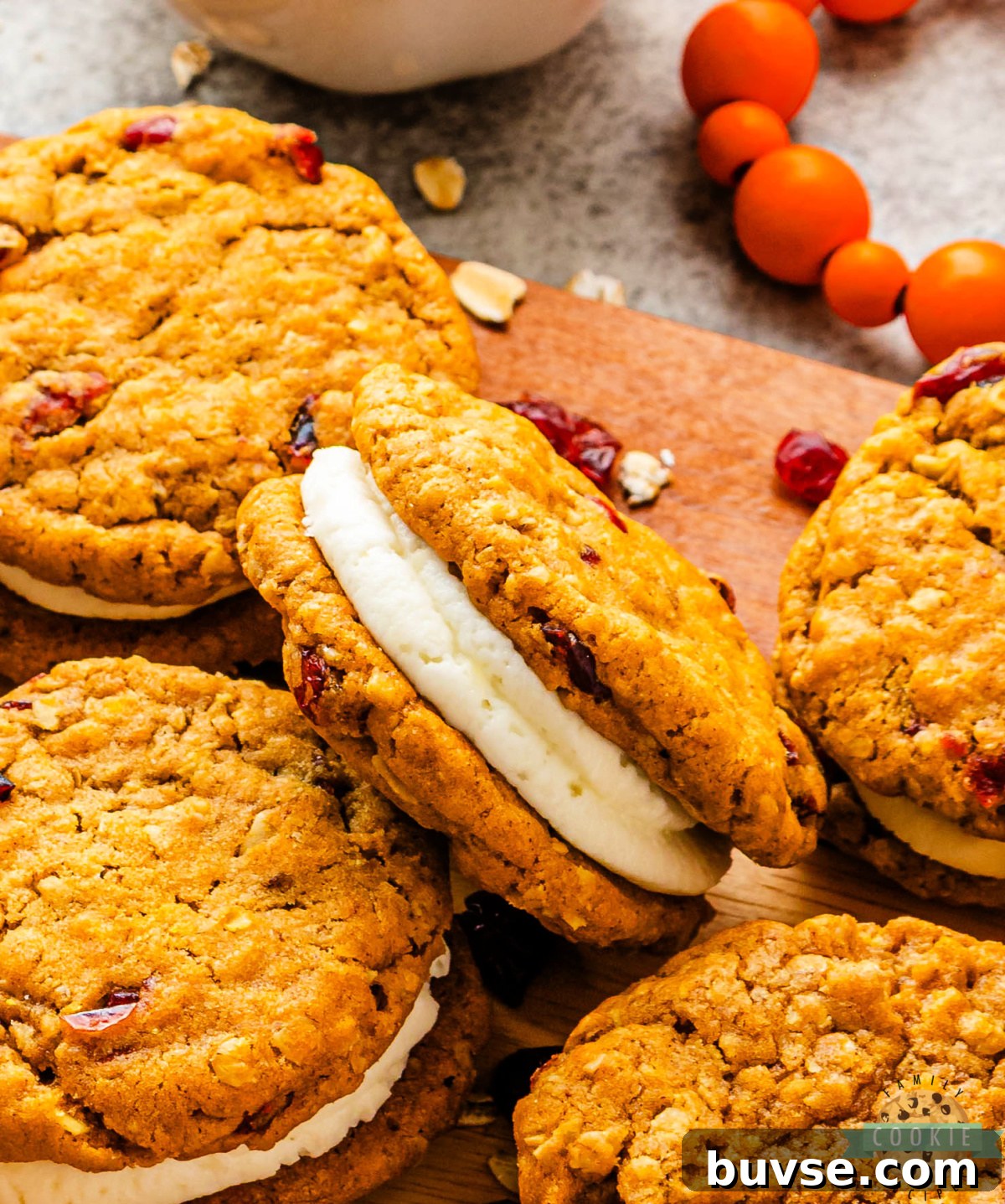 Pumpkin Oatmeal Sandwich Cookies with Cranberry Filling 2 Chewy pumpkin oatmeal cookies with tart cranberries and cream cheese filling.