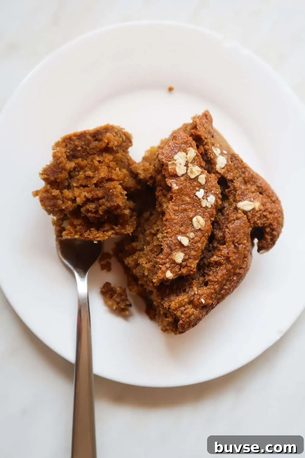 This healthy breakfast oatmeal apple cake is a tasty and easy meal prep recipe that you can make for the entire week. It’s also great for dessert and is kid-friendly. This healthy breakfast oat apple cake is a tasty and easy meal prep breakfast recipe that you can make for the entire week. It’s also great for dessert and is kid-friendly. This recipe is something between baked oatmeal and an actual breakfast cake as it’s flourless (we use oatmeal for flour) and refined sugar-free (use honey and the sweetness of apples). 